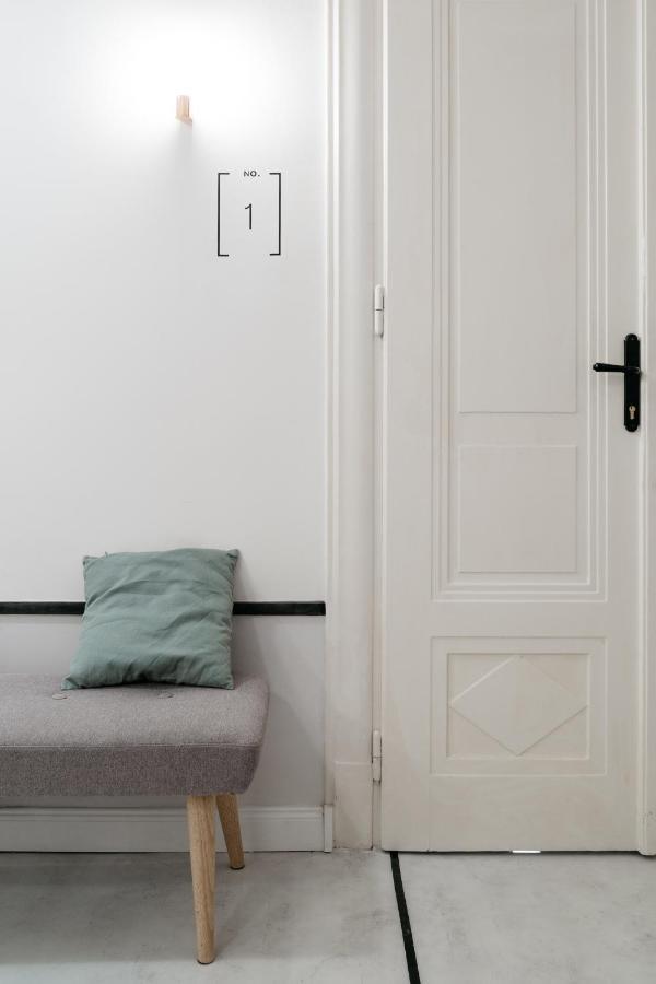 Gellerico Apartments Deak Square Budapest Exterior photo